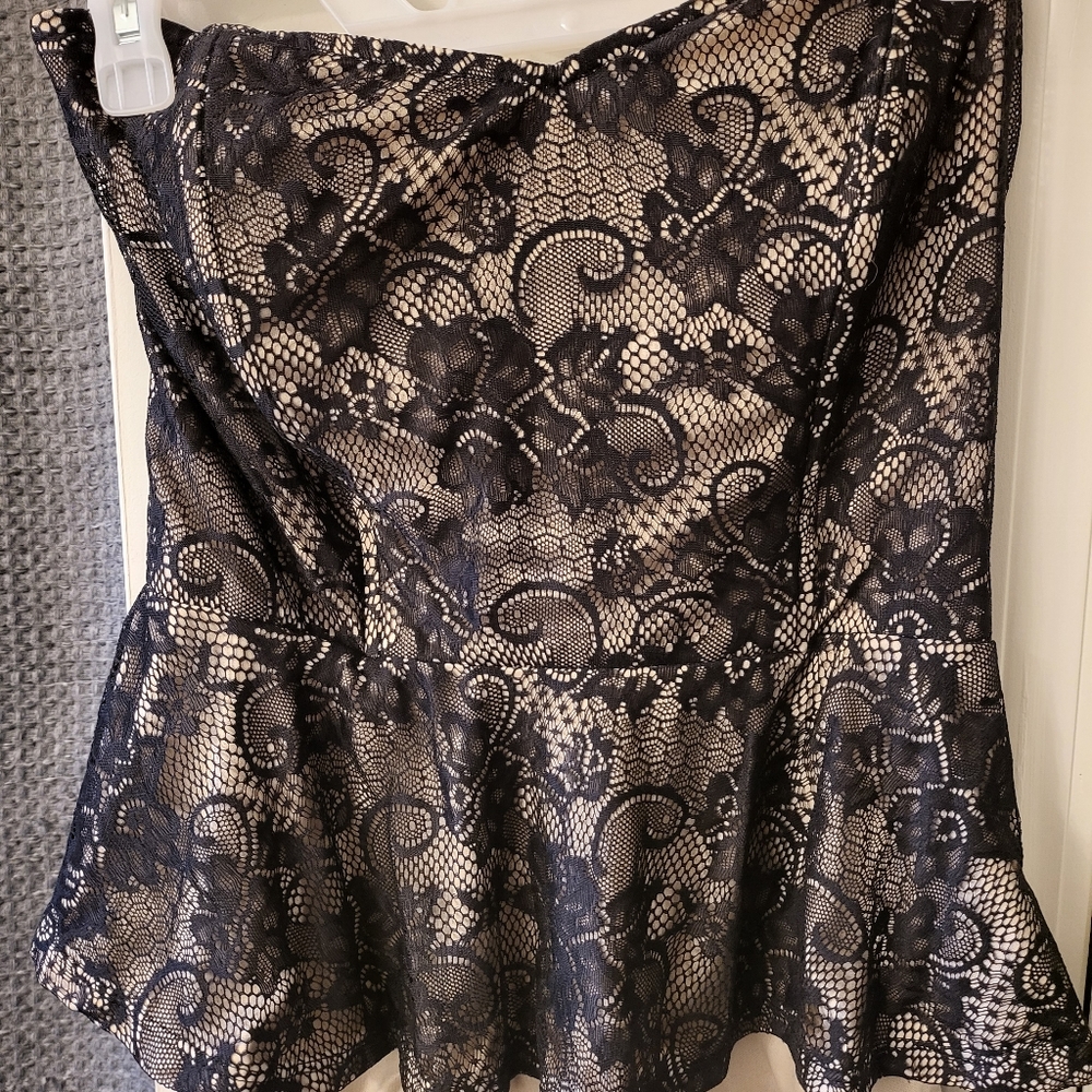 Black lace strapless top